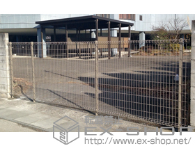 のフェンス・柵 ハイグリッドフェンスN8型 フリーポールタイプ 施工例