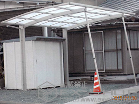 のカーポート プレシオスポート 積雪〜20cm対応＋着脱式補助柱 2本入り×1セット 施工例