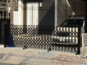 のフェンス・柵 ハイグリッドフェンスUF8型 フリーポールタイプ 施工例