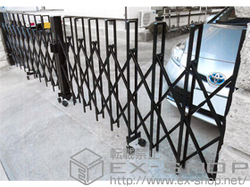 のカーゲート トリップゲート RA型（錠無し） ノンレール 両開き 60W(30S+30M) 施工例