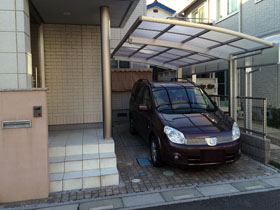 のカーポート レイナポートグラン　積雪〜20cm対応＋着脱式サポート 標準・ハイルーフ兼用 2本入り×1セット 施工例