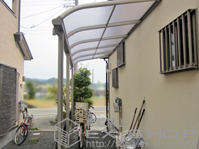 のテラス屋根 プレシオステラス R型 テラスタイプ 連棟　積雪〜20cm対応 施工例