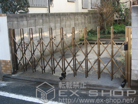 のカーゲート トリップゲート RA型 ノンレール 片開き 30S 施工例