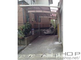 のカーポート レイナポートグランZ　積雪〜20cm対応＋着脱式サポート柱 2本入り＋屋根ふき補強部品（1セット） 施工例