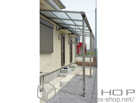 のテラス屋根 ライザーテラスII F型 テラスタイプ 連棟 積雪〜20cm対応＋吊り下げ物干し 標準 2本入 施工例