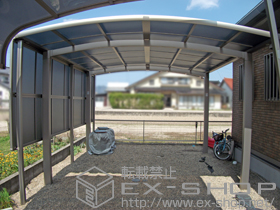 のカーポート カーブポートシグマIII ワイド 積雪〜20cm対応+【片側】カーブポートシグマ? サイドパネル 2段 施工例