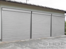 のガレージシャッター ガレージシャッタークワトロ 電動式 外部付タイプ 施工例