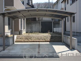 LIXIL リクシル(トステム)のカーポート カーブポートシグマIII ワイド 積雪～20cm対応 施工例