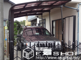 のカーポート レイナキャップポートグラン50　積雪〜50cm対応＋レイナキャップポートグラン50用　着脱式サポート(3本入り) 施工例