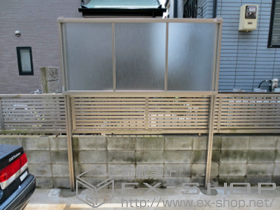 のフェンス・柵 ライシスフェンス P型 ポリカーボネート アルミ多段柱仕様 施工例