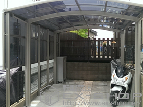 のカーポート カルエードシグマIII 積雪〜20cm対応+サイドパネル 2段 施工例