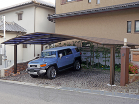 のカーポート レイナトリプルポートグラン　積雪〜20cm対応＋ライザーテラス前面スクリーン 施工例