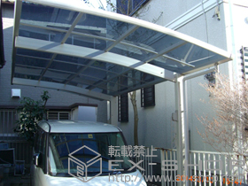 のカーポート プレシオスポート 積雪〜20cm対応＋収納式物干しセット2型 2本入 施工例