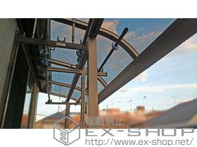 のバルコニー・ベランダ屋根 ライザーテラスII R型 屋根タイプ 連棟 積雪〜20cm対応 施工例