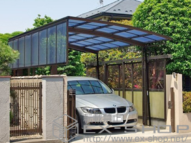 のカーポート レイナポートREグラン 前下がり 積雪〜20cm対応＋レイナポートREグラン用 サイドパネル 施工例