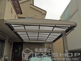 のカーポート キューブポートプラス 積雪〜20cm対応＋ULE45 キューブポートプラス 横樋セット 27型用×1セット＋雨樋ネット L=3,000mm 2本分×1セット 施工例