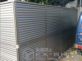 のフェンス・柵 プリレオR5型フェンス 多段柱施工 施工例