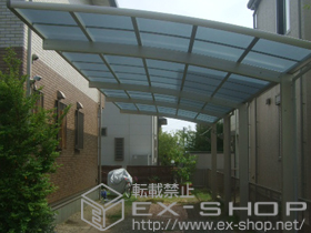 のカーポート レイナポートグラン 縦連棟　積雪〜20cm対応+水平式物干し（カーポート柱用）2本入 施工例