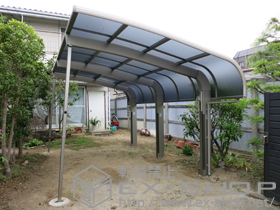 のカーポート テールポートシグマIII 1500 積雪〜50cm対応+収納式物干し+柱ガード(1本入)+着脱式サポート(補助柱)(1本入り) 施工例