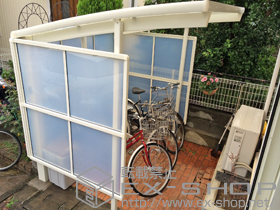 のサイクルポート・駐輪場 カーブパークシグマIII パネル3面囲い　積雪〜20?対応+サイドパネル補助柱セット 1本入【W-M701-PCEA】 施工例