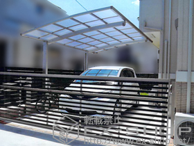 のカーポート レイナポートグラン　積雪〜20cm対応＋着脱式サポート 2本入り 施工例