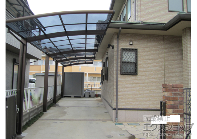 のカーポート レイナポートグラン 縦連棟　積雪〜20cm対応＋着脱式サポート 施工例