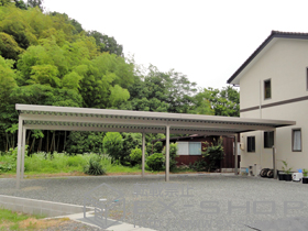 のカーポート テリオスポートIII 1500 4台用 横連棟 角柱6本仕様 積雪〜50cm対応 施工例