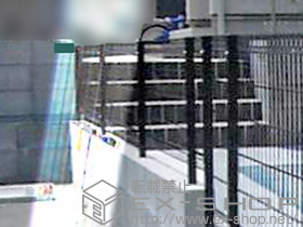 のフェンス・柵 ハイグリッドフェンスUF8型 フリーポールタイプ 施工例