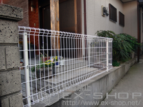 のフェンス・柵 イーネットフェンス2F型 自由柱タイプ 施工例