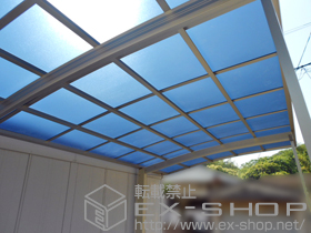 のカーポート レイナポートグラン　積雪〜20cm対応＋着脱式サポート 標準・ハイルーフ兼用 2本入 施工例