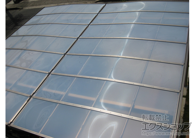 のカーポート エックスルーフ ワイド 積雪〜20cm対応+収納式物干し 施工例