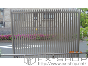 のフェンス・柵 リレーリアフェンス2N型 たて格子 メーターモジュール 施工例