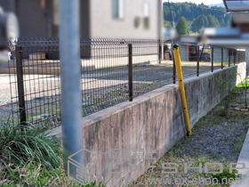 のフェンス・柵 メッシュフェンスG10-R　フリー支柱タイプ 施工例