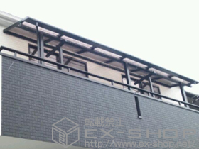 のバルコニー・ベランダ屋根 ライザーテラスII F型 屋根タイプ 連棟 積雪〜20cm対応 施工例