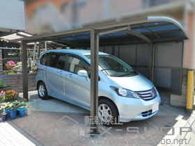 のカーポート カルエードシグマIII 積雪〜20cm対応+[片側]サイドパネル 2段 施工例