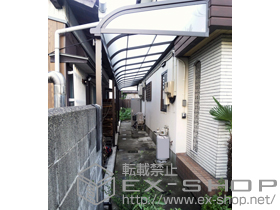 のテラス屋根 ライザーテラスII R型 1500 テラスタイプ 三連棟＋側面ランマパネル 施工例