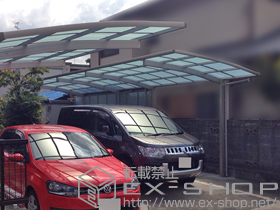 のカーポート レイナポートグラン 縦連棟　積雪〜20cm対応＋サイドパネル 1段＋着脱式サポート柱 2本入り 施工例