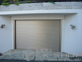 のガレージシャッター ガレージシャッタークワトロ 電動式 内部付タイプ 施工例