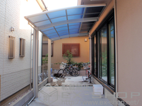 のカーポート レイナポートグラン　積雪〜20cm対応+着脱式サポート 標準・ハイルーフ兼用 2本入り 施工例