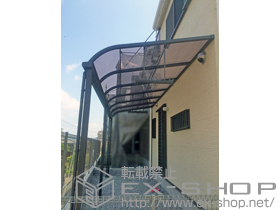 のテラス屋根 ライザーテラスII R型 テラスタイプ 連棟 積雪〜20cm対応+吊り下げ物干し ロング 2本入 施工例