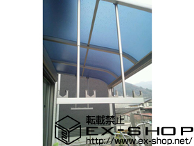 のテラス屋根 プレシオステラス R型 テラスタイプ 単体 積雪〜20cm対応＋吊り下げ式物干し 施工例