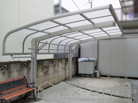 のカーポート プレシオスポート アルファ 積雪〜20cm対応+着脱式補助柱 2本入り+収納式物干しセット2型 2本入り 施工例