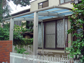 のサイクルポート・駐輪場 レイナポートグランミニ 積雪〜20cm対応+着脱式サポート 2本入り 施工例