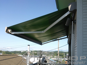 のオーニング・日よけ 彩風S型 手動式 施工例
