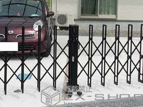 のカーゲート セレビューMA型 キャスター式 両開き 58WA 施工例