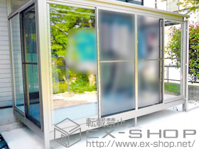 のテラス囲い・サンルーム ほせるんですII F型 床納まり(ランマ無し) 積雪〜20cm対応＋網戸・側面付け物干し・カーテンレール 施工例