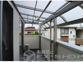 のバルコニー・ベランダ屋根 ライザーテラスII R型 屋根タイプ 連棟 積雪〜20cm対応 施工例