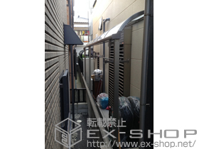 のテラス屋根 ライザーテラスII R型 テラスタイプ 連棟 積雪〜20cm対応+吊り下げ物干し 標準 2本入×1 施工例