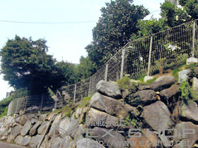 のフェンス・柵 イーネットフェンス2FK型 自由柱施工 施工例