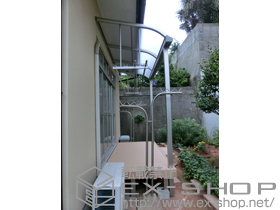 のテラス屋根 ヴェクターテラス R型 テラスタイプ 単体 積雪〜20cm対応＋吊下げ物干し 標準 2本入 施工例